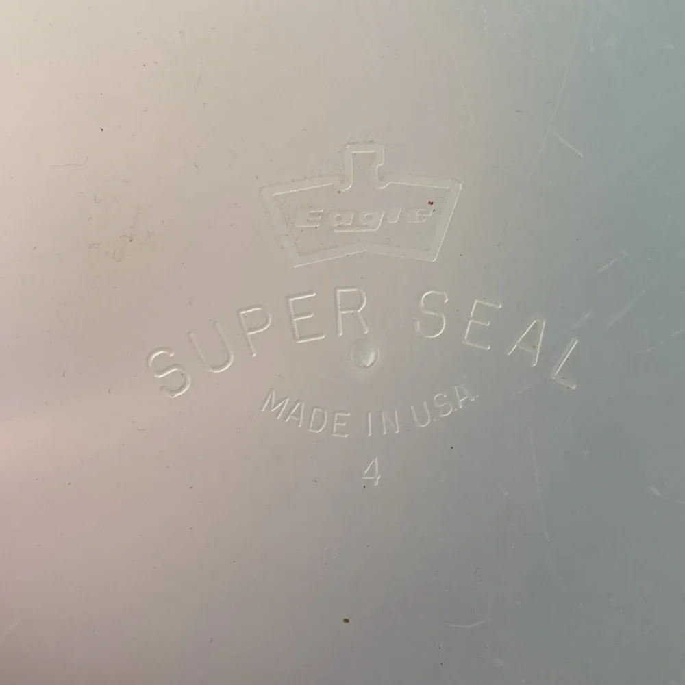 Vintage Eagle Super Seal Pink Container. Made in USA - Picture 3 of 6